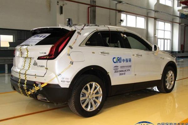 凯迪拉克XT4凯迪拉克轮胎偏磨