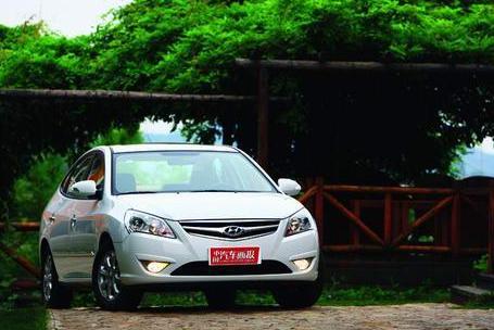 北京现代悦动(Elantra)11~15电路图