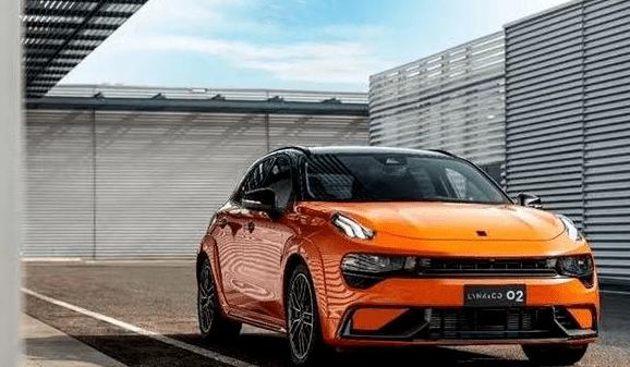 领克02汽车内饰保养