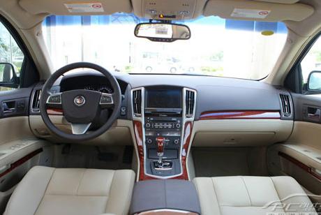 凯迪拉克SLS汽车天窗维护