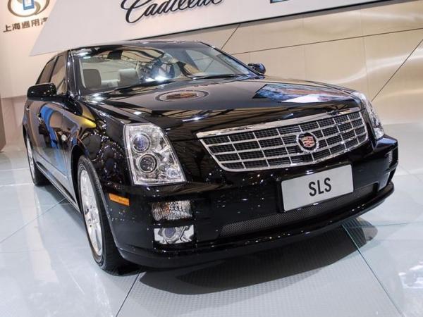 凯迪拉克SLS汽车内饰保养