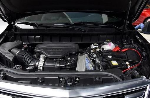 凯迪拉克XT5汽车行车电脑维修