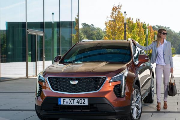 XT4后视镜折叠失灵