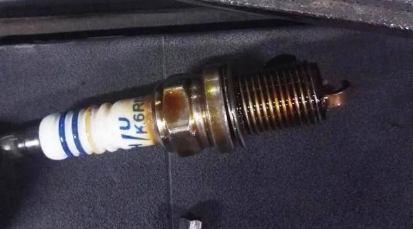 火花塞套筒尺寸多少