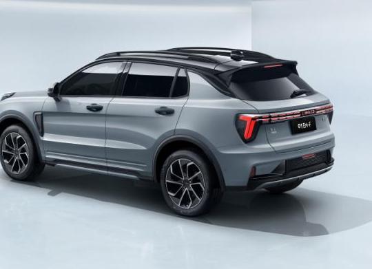 领克01保险杠维修