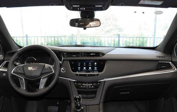 凯迪拉克XT5汽车刮痕处理