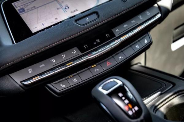 XT4后视镜折叠失灵？5种专业解决方案+故障自检指南