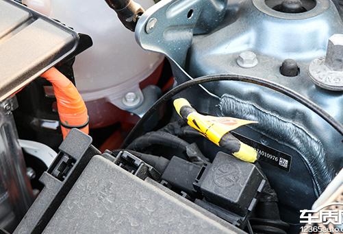 XT5大灯更换教程