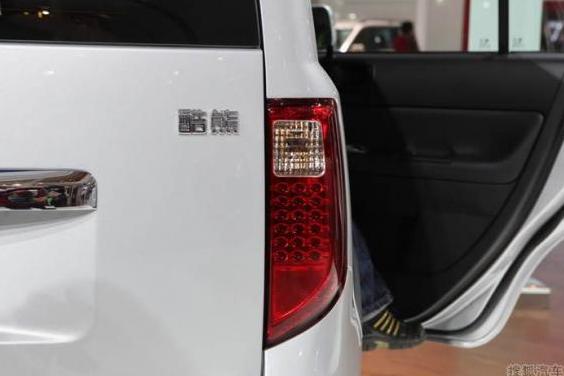 长城酷熊 玻璃清洁 汽车保养 雨刮器维护 油膜去除