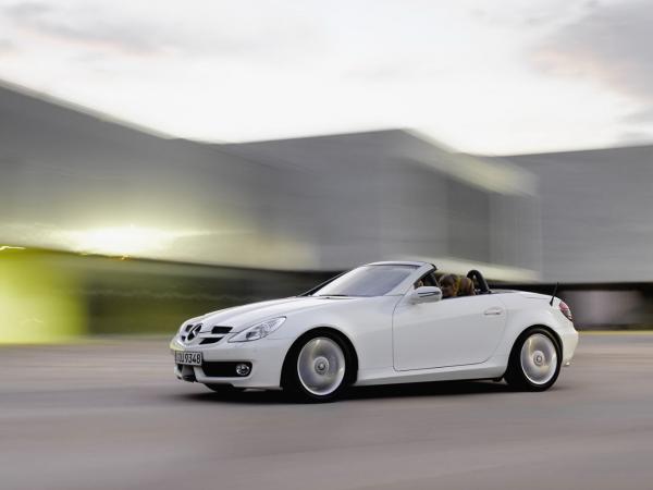 进口奔驰SLK350电路图分析
