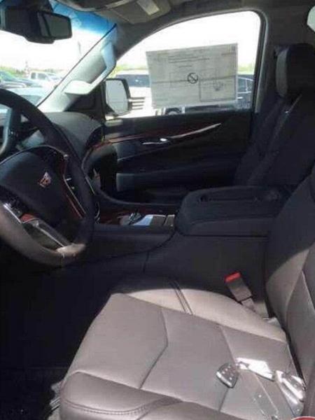 凯迪拉克凯雷德漆面保养