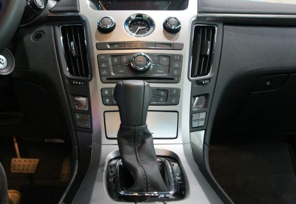 凯迪拉克CTS凯迪拉克前悬挂异响解决