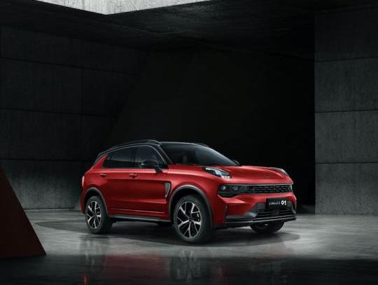 领克01汽车车内空间清洁