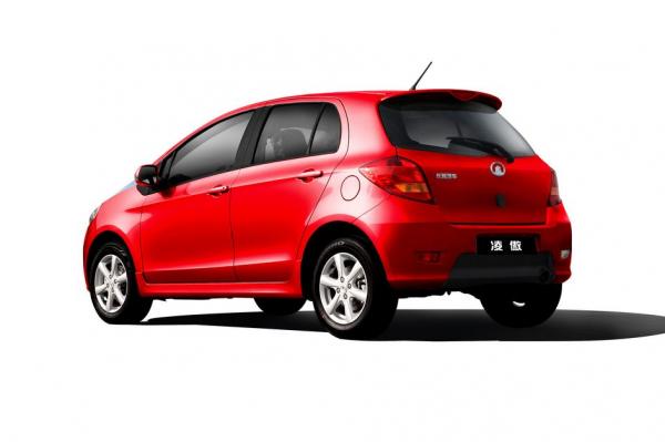 凌傲发动机故障灯