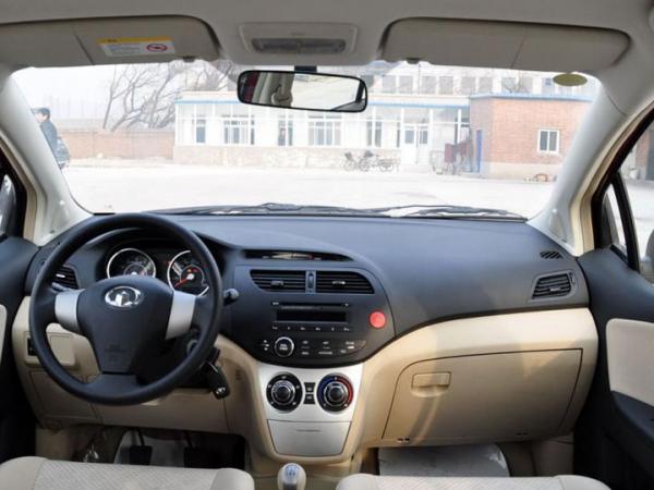 长城汽车凌傲汽车后备箱锁扣维修