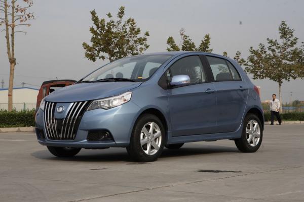 凌傲发动机故障灯亮怎么办？7大常见原因与专业解决方案