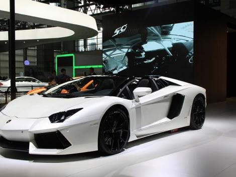 兰博基尼埃文塔多Aventador车内照明系统