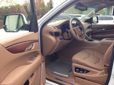 凯迪拉克凯雷德排气系统故障排查指南 5步快速诊断与解决方案