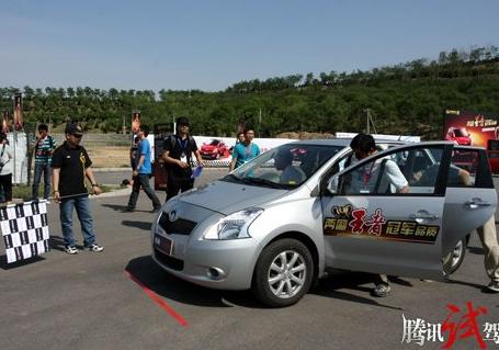 炫丽电瓶充电问题