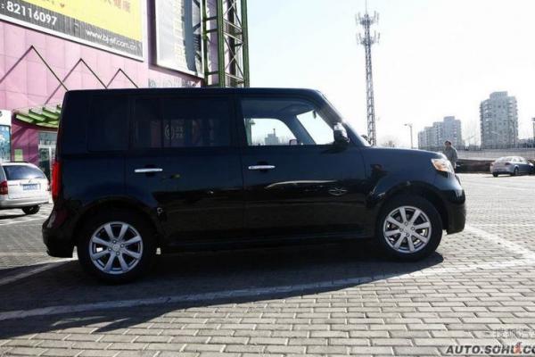 长城酷熊倒车雷达安装