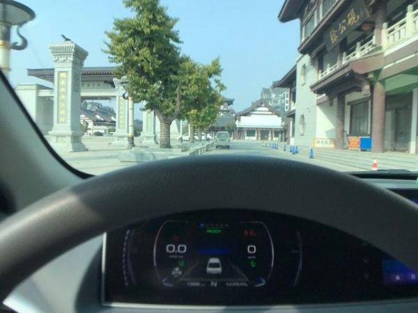 欧拉白猫变速箱故障