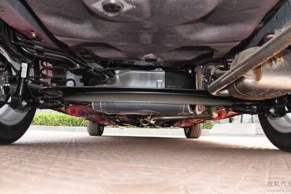 腾翼C30发动机异响原因分析及专业修复方案（附故障排查表）