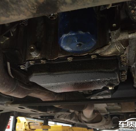 凯迪拉克XT5排气管异响解决