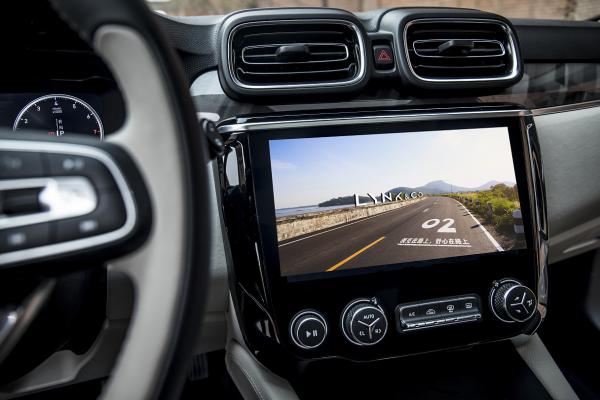 领克02安全气囊维修