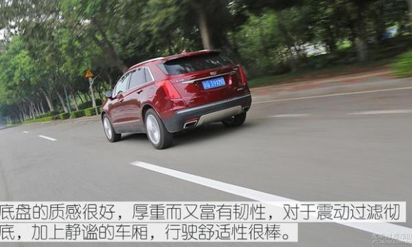 凯迪拉克XT5汽车空气滤清器更换