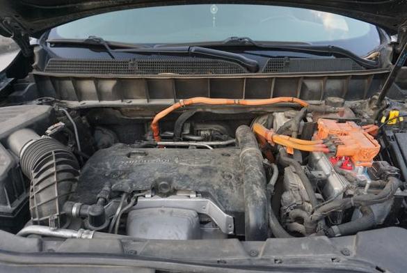 凯迪拉克XT5车载通信系统故障诊断与维修全指南（202X最新版）