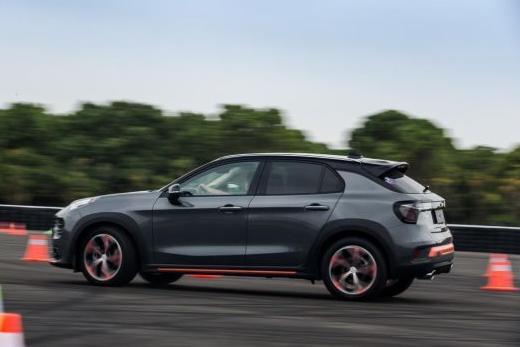 领克02转向系统维修