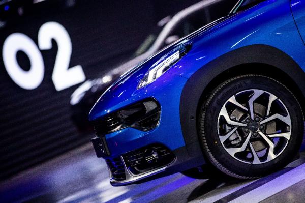 领克02天窗无法打开？专业维修策略与解决方案全解析