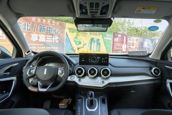 魏派VV7防冻液更换