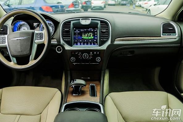 克莱斯勒300C 维修实战经验 高效解决问题