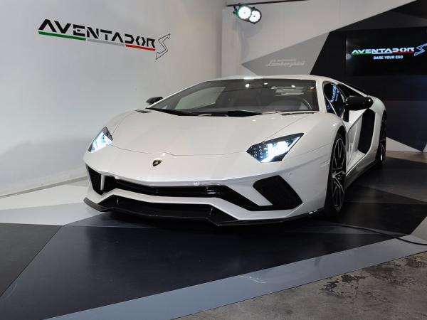 兰博基尼埃文塔多Aventador维修